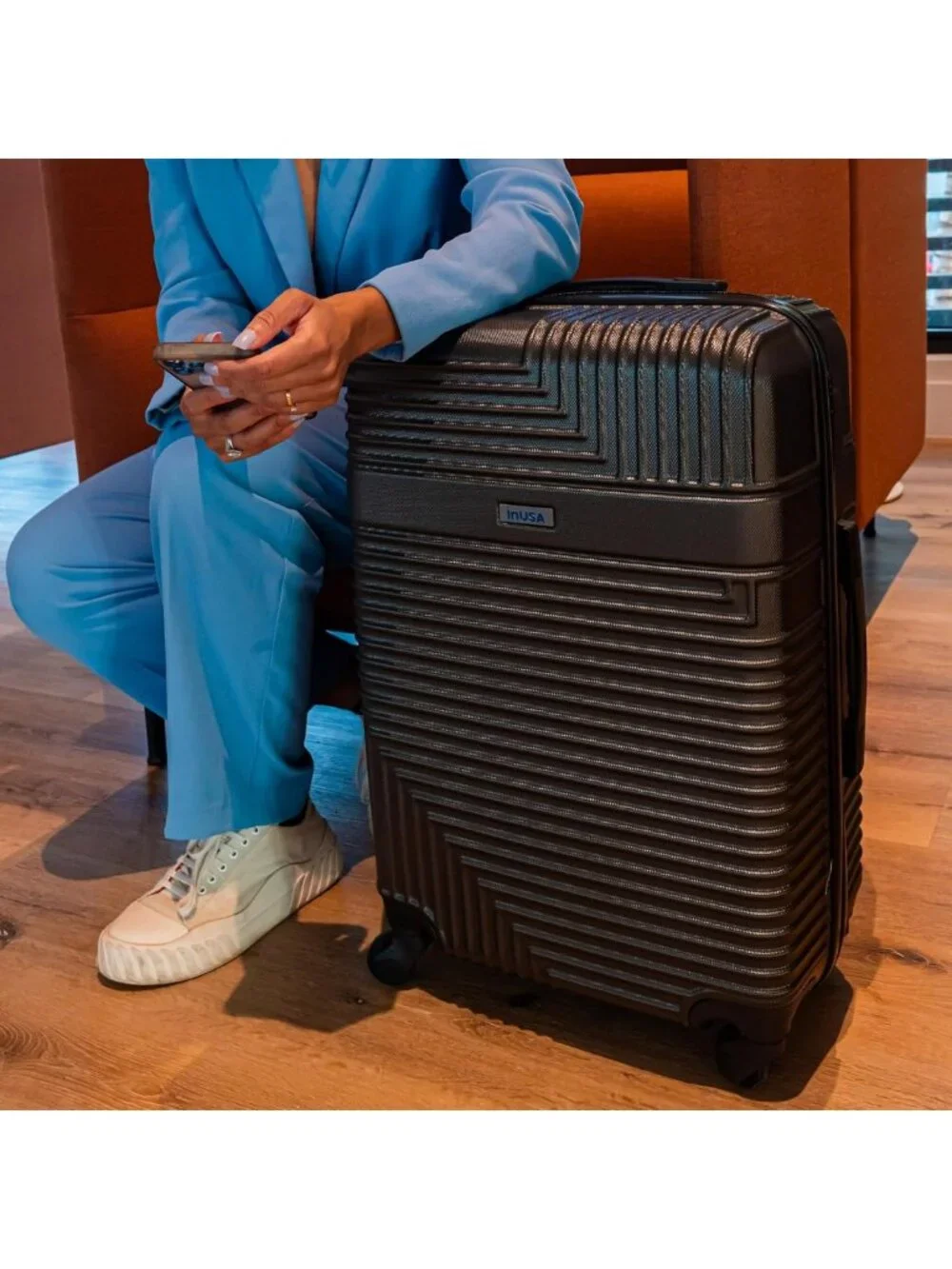 Durable Lightweight 24-Inch Hardside Spinner Luggage | Spacious Travel Bag with